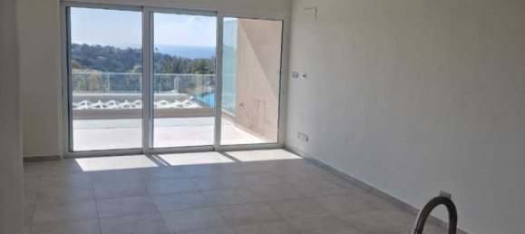 Квартира с 3 спальнями в Пафос, Кипр № 20552 3