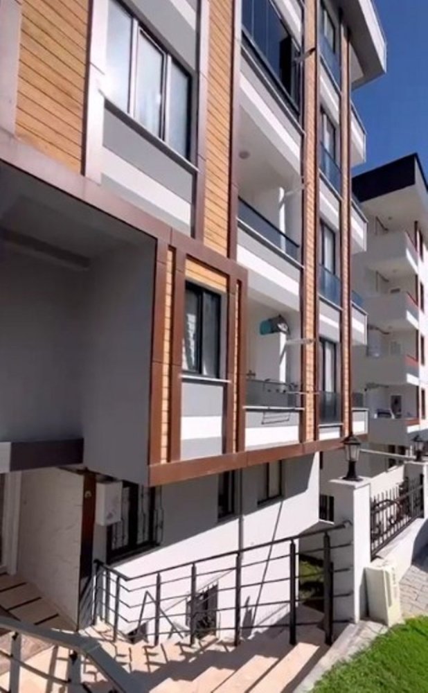 Apartment 2+1 in Istanbul, Turkey No. 32037