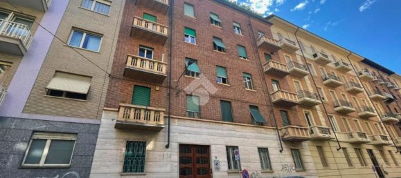 4 bedrooms Apartment in Turin, Italy No. 363181 23