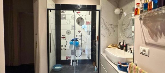 4 bedrooms Apartment in Turin, Italy No. 363181 18