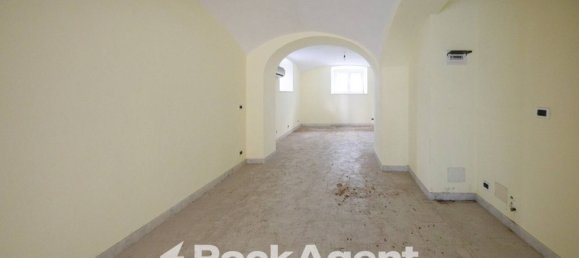 Oficina de 1 habitación en Chiavari, Italy No. 337443 10