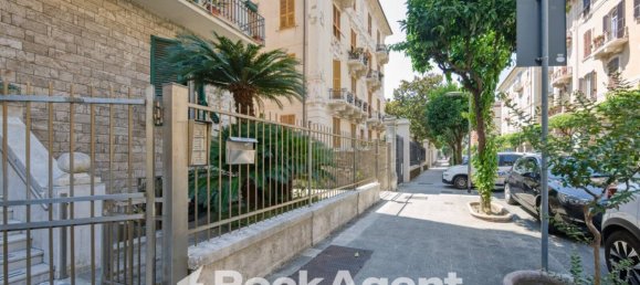 Oficina de 1 habitación en Chiavari, Italy No. 337443 4