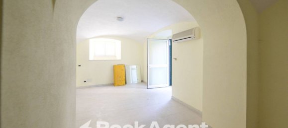 Oficina de 1 habitación en Chiavari, Italy No. 337443 5