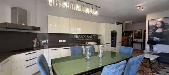 3 bedrooms Apartment in Sliema, Malta No. 11565 2