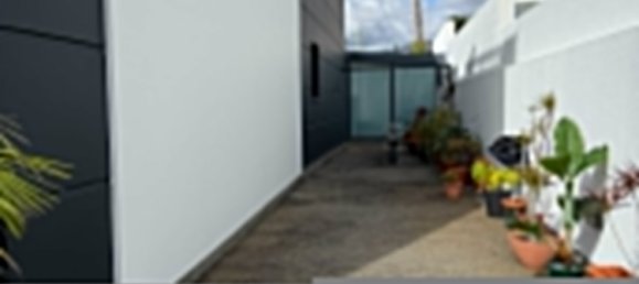 Дом с 3 спальнями в Фуншал, Португалия № 101840 2