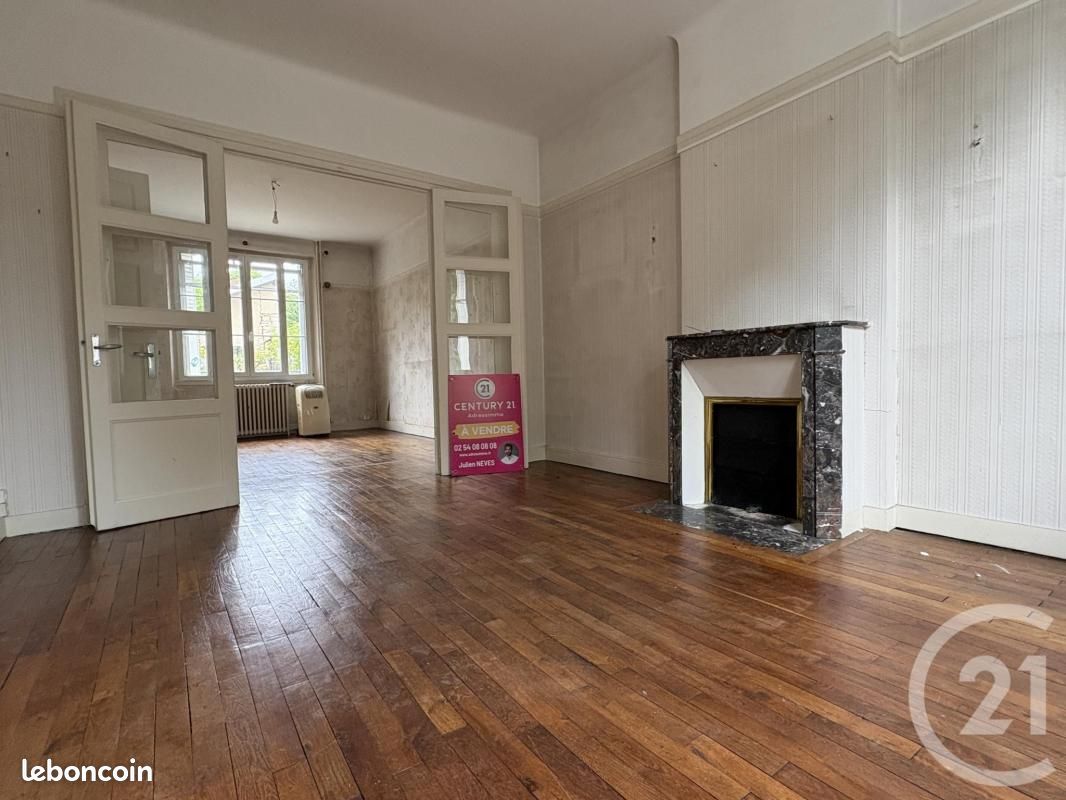 4 bedrooms House in Chateauroux, France No. 282100