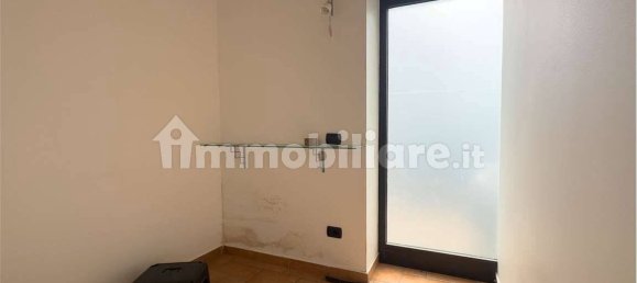 4غرفة عقار تجاري في Sesto Calende, Italy رقم 312358 3