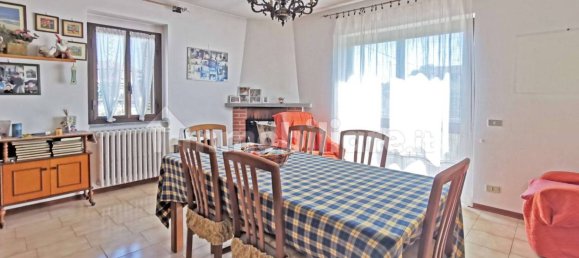 2 bedrooms Villa in Oleggio Castello, Italy No. 340295 9