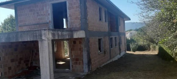 Casa de 2 habitaciónes en Rocchetta a Volturno, Italy No. 143729 11