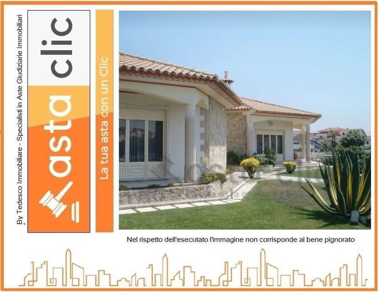 8 rooms House in Monteforte Irpino, Italy No. 229230