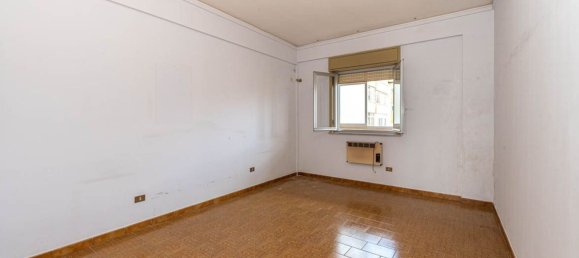 4-salle Appartement à Palermo, Italy No. 305269 14