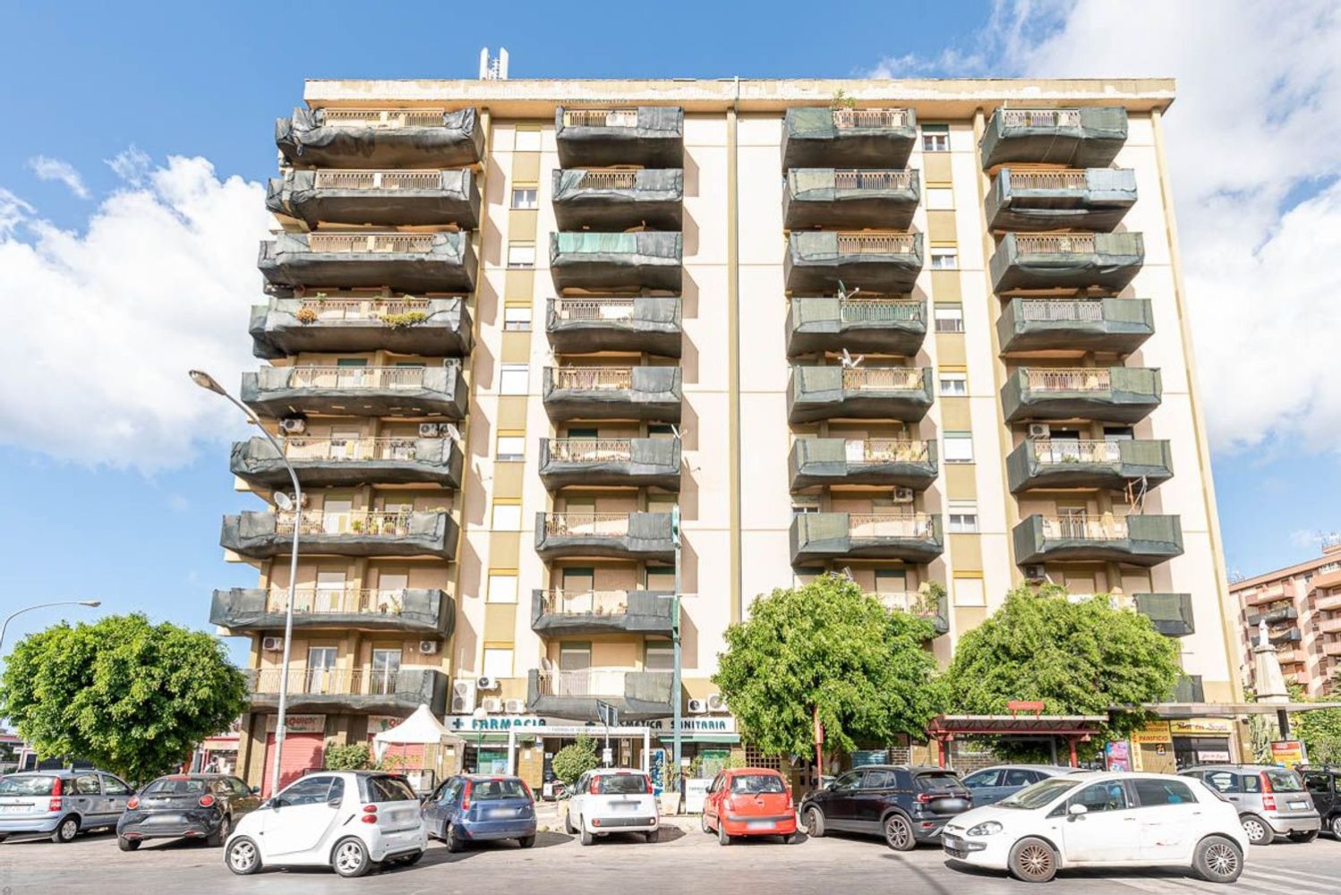 4-salle Appartement à Palermo, Italy No. 305269