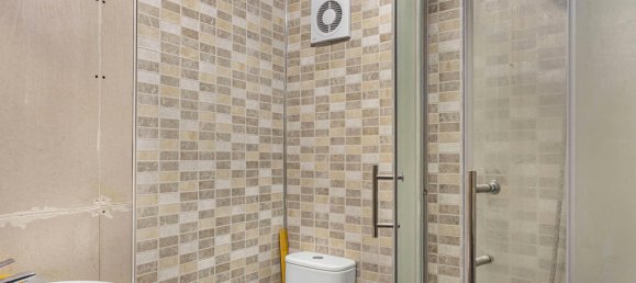 3 bedrooms House in Egham, United Kingdom No. 8633 15