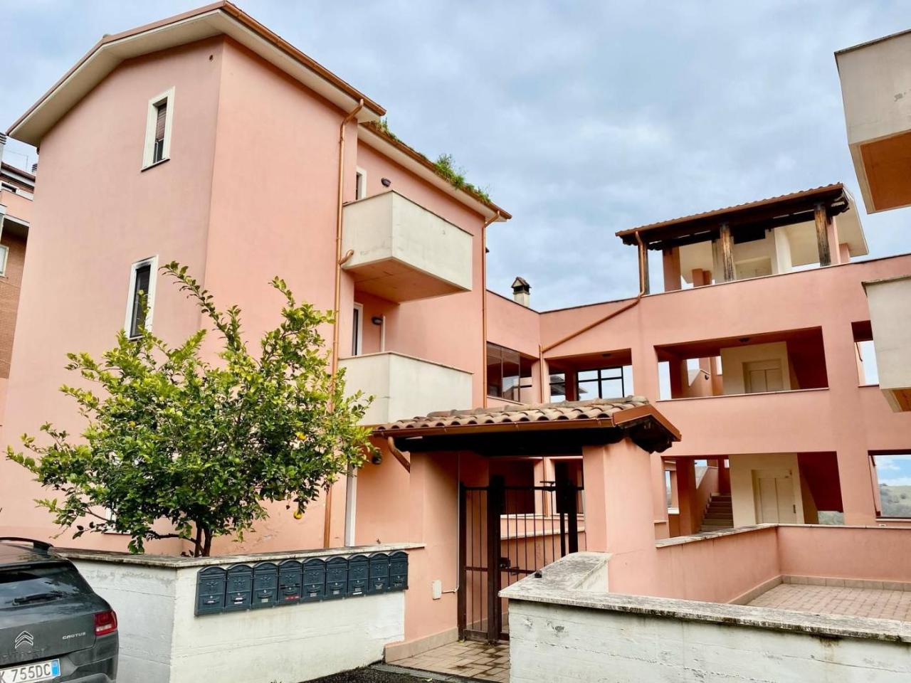 Apartamento de 3 divisões em Civitella San Paolo, Italy N.º 32134