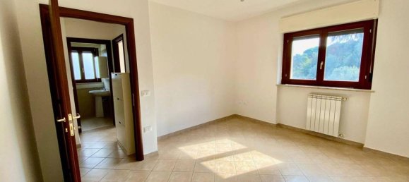 Apartamento de 3 divisões em Civitella San Paolo, Italy N.º 32134 22