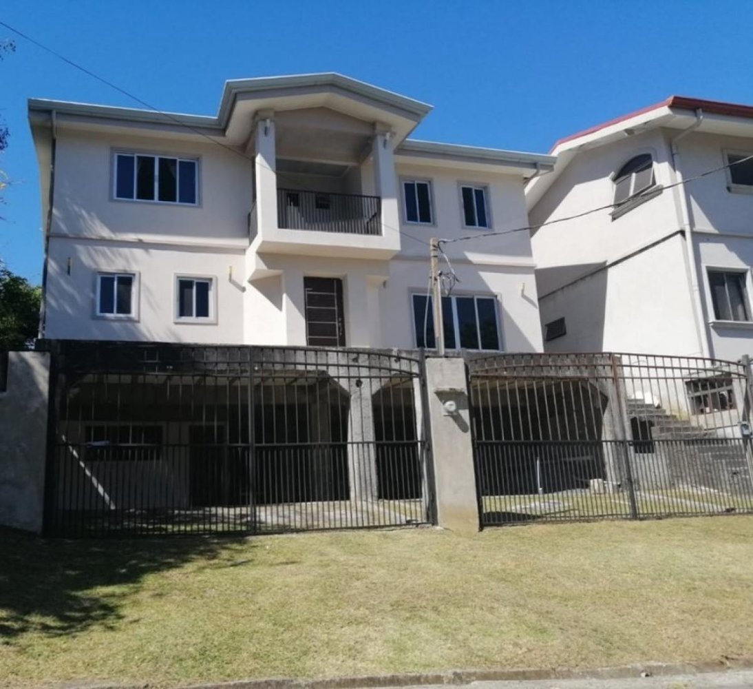 3 bedrooms House in San Jose, Costa Rica No. 1174