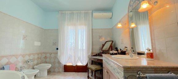 6 Schlafzimmer Villa in Cupra Marittima, Italy, Nr. 356529 25