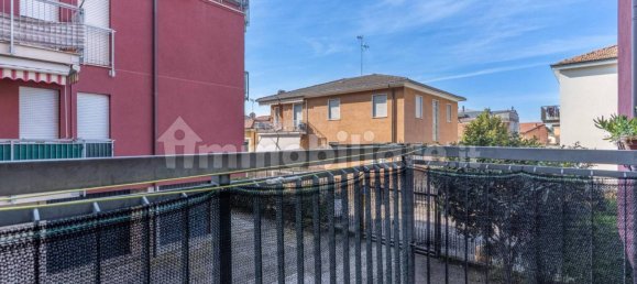 2 bedrooms Apartment in Gorgonzola, Italy No. 348631 6