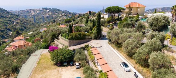 12 rooms Villa in Bordighera, Italy No. 130926 11