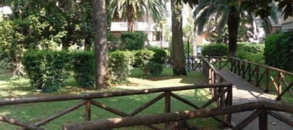 5 rooms Apartment in Rome, Italy No. 16519 29