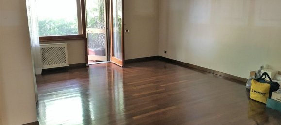 5 rooms Apartment in Rome, Italy No. 16519 22