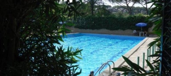 5 rooms Apartment in Rome, Italy No. 16519 11