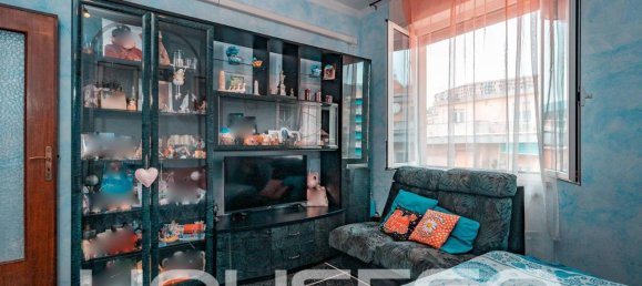 2 rooms Apartment in Genoa, Italy No. 23819 23