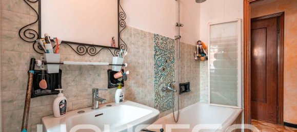 2 rooms Apartment in Genoa, Italy No. 23819 13