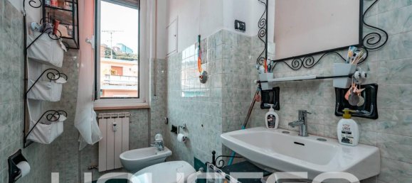 2 rooms Apartment in Genoa, Italy No. 23819 12