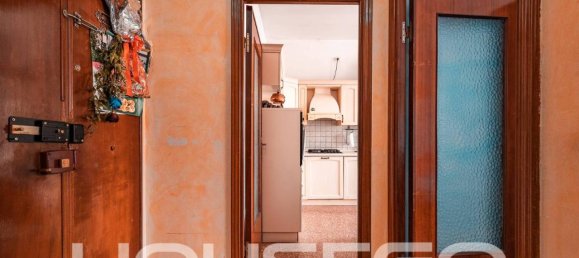 2 rooms Apartment in Genoa, Italy No. 23819 8