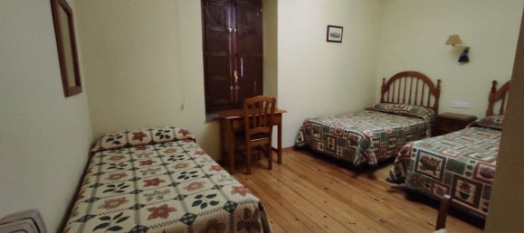 Здание 642м² в Луйего, Испания № 132013 10