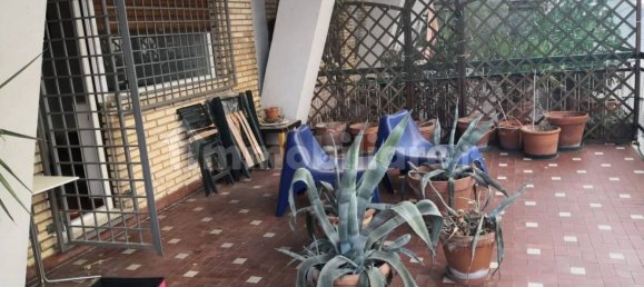 3 bedrooms Apartment in Chieti, Italy No. 190971 3