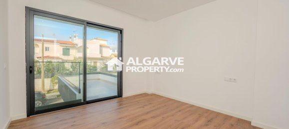 4 Schlafzimmer Haus in Montenegro, Portugal, Nr. 98887 11