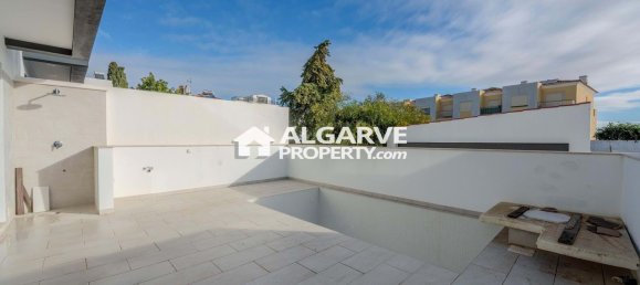 4 Schlafzimmer Haus in Montenegro, Portugal, Nr. 98887 9