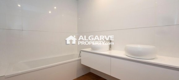 4 Schlafzimmer Haus in Montenegro, Portugal, Nr. 98887 21