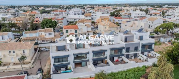 4 Schlafzimmer Haus in Montenegro, Portugal, Nr. 98887 25