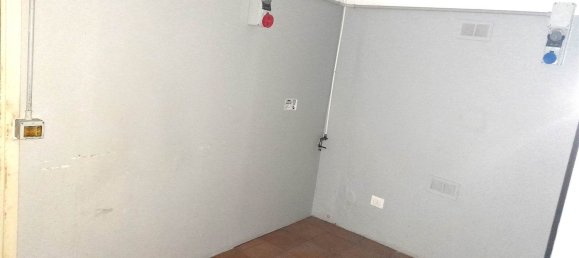 150m² Commercial property in Florence, Italy No. 103457 38