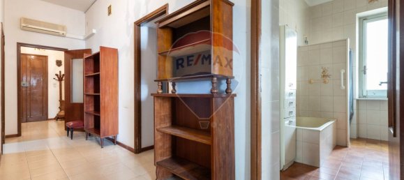 3 bedrooms Apartment in Cagliari, Italy No. 297473 3