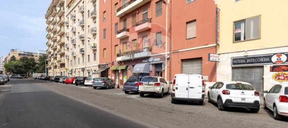 3 bedrooms Apartment in Cagliari, Italy No. 297473 34