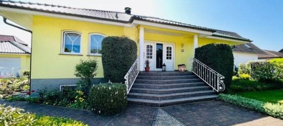 Bungalow de 18 dormitorios en Burgenlandkreis, Germany No. 77390 2