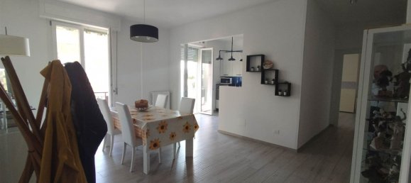 3 bedrooms Apartment in Livorno, Italy No. 356989 6