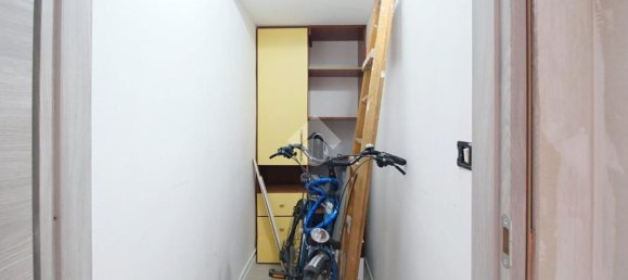 3-salle Appartement à Livorno, Italy No. 278514 18