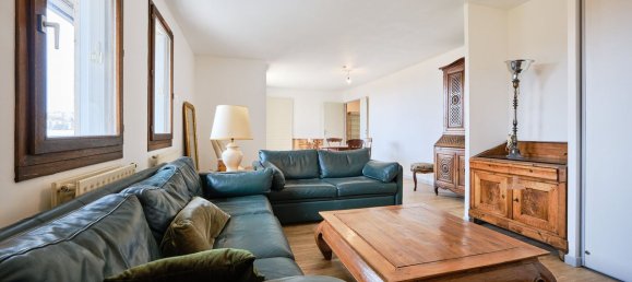 3 Schlafzimmer Wohnung in Annecy, France, Nr. 223078 2