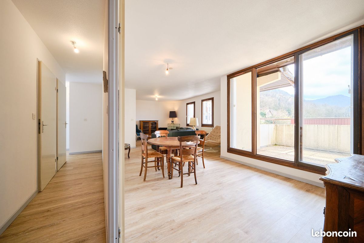 3 Schlafzimmer Wohnung in Annecy, France, Nr. 223078