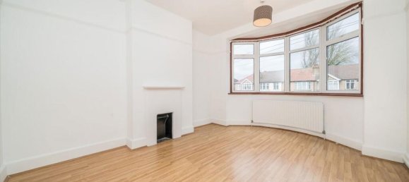 4 bedrooms House in Surbiton, United Kingdom No. 10239 5