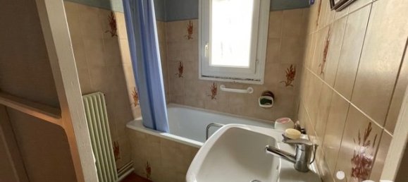 Casa de 4 dormitorios en Lamothe-Montravel, France No. 104300 7