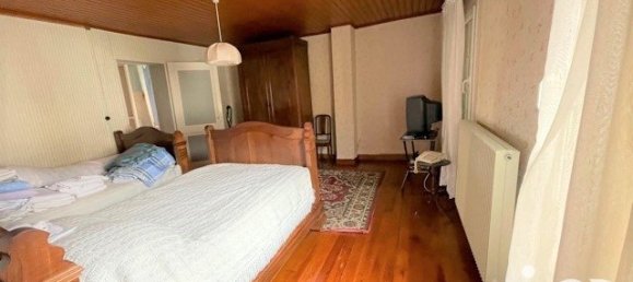 Casa de 4 dormitorios en Lamothe-Montravel, France No. 104300 3