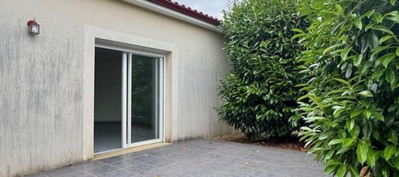 3 bedrooms House in Vienne, France No. 315235 5