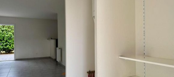 3 bedrooms House in Vienne, France No. 315235 2