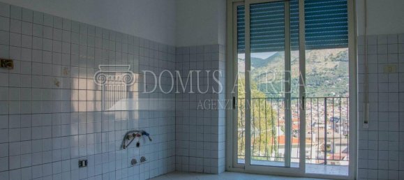 5 rooms Apartment in Itri, Italy No. 153973 10